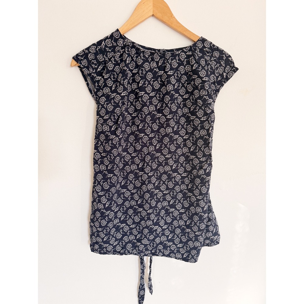 Old Navy Maternity Navy Floral Tie Waist‎ Cap Sleeve Top Size Small Cotton